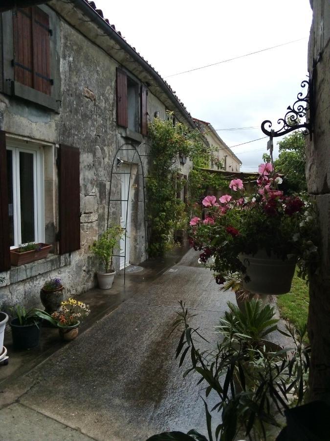 La Belle Charentaise Villa Mainxe Exterior photo